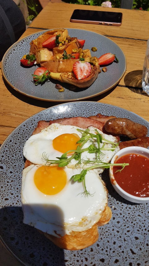 Mrs. Jones Cafe - Australian Directory 4