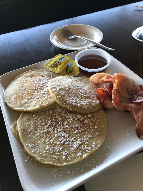 Pelican's Cafe & Restaurant - Australian Directory 1