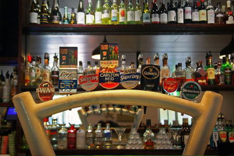 Bouvard Tavern - Australian Directory 0