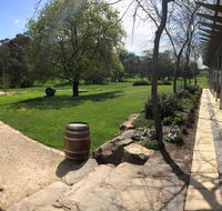Howard Vineyard - Australian Directory