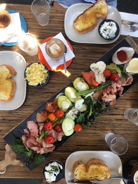 Luigi Delicatessen - Australian Directory 10