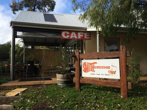 Smithereens Cafe - Australian Directory 0