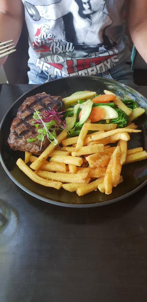The Oxford Hotel - Australian Directory 8