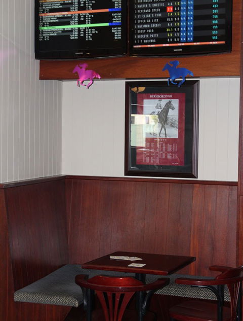 Carlisle Tavern - Australian Directory 1