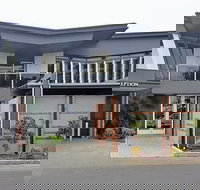 The Highlander Hotel - Australian Directory