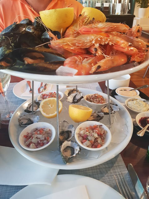 The Promenade Restaurant - Australian Directory 4