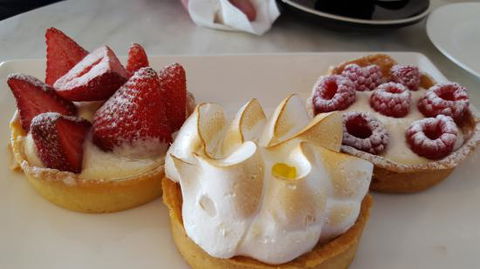 Aux Fines Bouches - Australian Directory 0