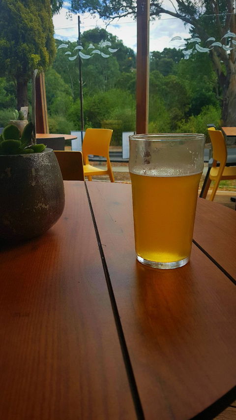 The Duck Inn - Australian Directory 2