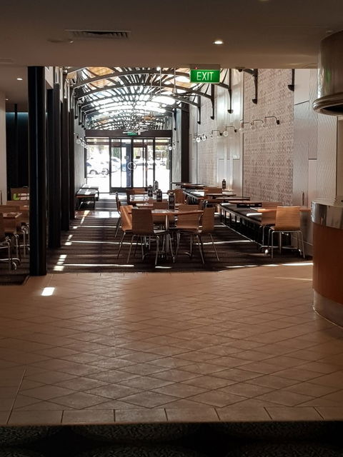 Berri Hotel Bistro - Australian Directory 10