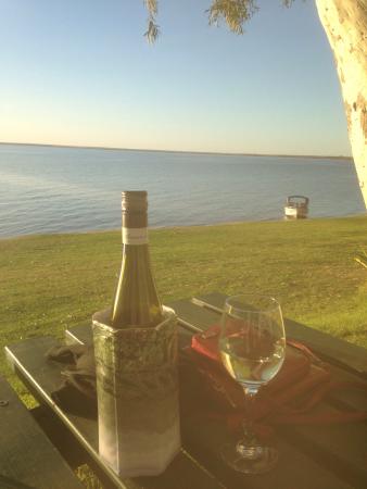 Blue Bird Cafe - Australian Directory 0