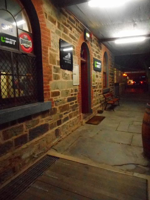 Commercial Hotel - Australian Directory 5