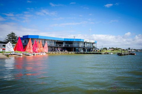 Goolwa Aquatic Club Restaurant - Australian Directory 0