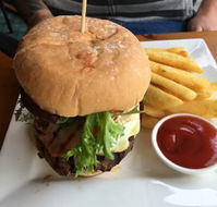 Oakbank Hotel - Australian Directory