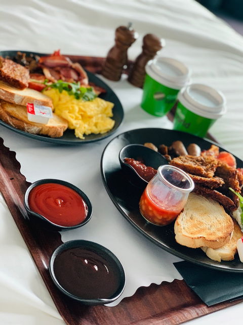 Sarins Bar & Restaurant - Australian Directory 6
