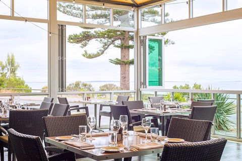 Sarins Bar & Restaurant - Australian Directory 0