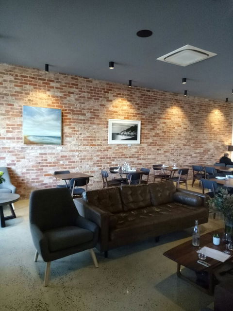 Thunderbird Kitchen - Australian Directory 7