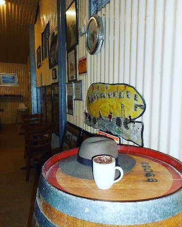 Oasis Cafe - Australian Directory 0