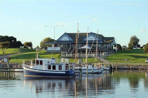 The Landing Waterfront Bistro & Bar - Australian Directory 0