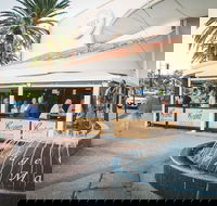 Mano's Restaurant - Australian Directory