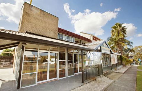 Commercial Hotel - Australian Directory 0