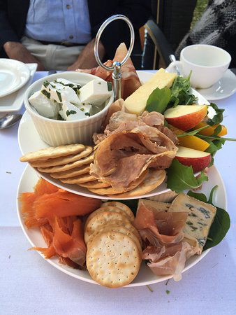 Kingfishers Cafe Restaurant - Australian Directory 0