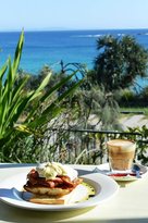 Manta Ray Bistro At Stradbroke Island Beach Hotel - Australian Directory 5