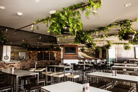 The Beach Bar & Grill - Australian Directory 0