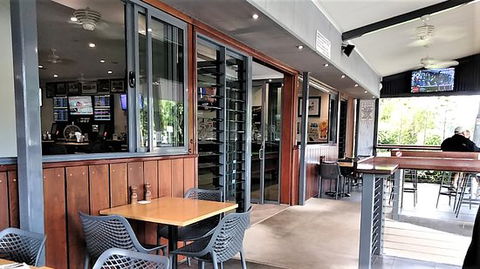 Mission Beach Tavern - Australian Directory 0
