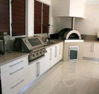 Custombuilt Furnishers - Australian Directory