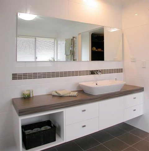 Solid Kitchens `n’ Cabinets - Australian Directory 3