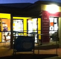 Madonna's Cafe - Australian Directory