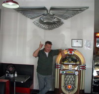 Retro Style Dinning - Australian Directory