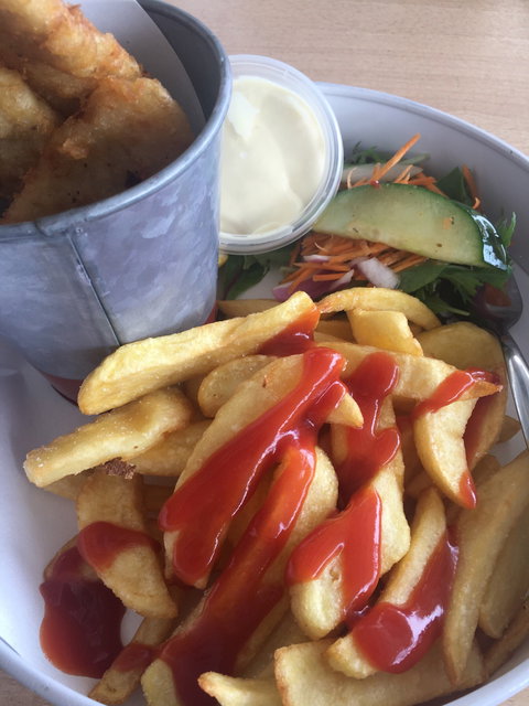 Beach Cafe - Australian Directory 2