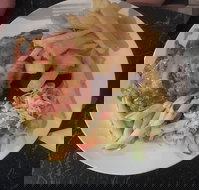 Mud Hut Hotel - Australian Directory