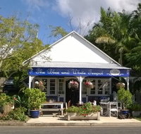 The Blue and White Teapot Cafe - Australian Directory