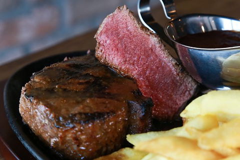 Squires Loft Cheltenham - Australian Directory 0