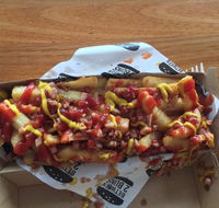 Between 2 Buns - Australian Directory