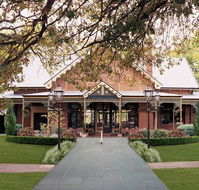 Pipers by the Lake - Australian Directory
