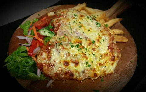 Robin Hood Family Bistro & Cafe - Australian Directory 0