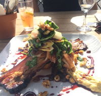 Golden Vine Hotel - Australian Directory