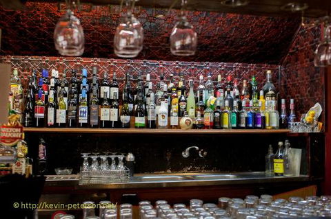 Mount Dandenong Hotel Restaurant - Australian Directory 0
