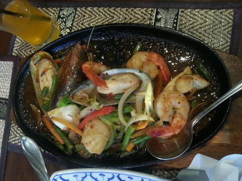 Thai Hut Restaurant - Australian Directory 0
