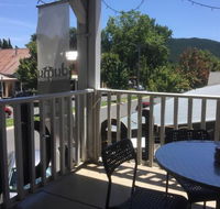 Dumu Balcony Cafe - Australian Directory