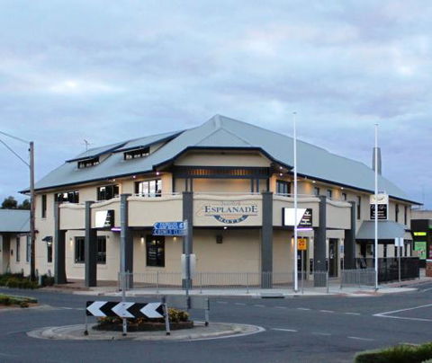 Inverloch Esplanade Hotel - Australian Directory 0