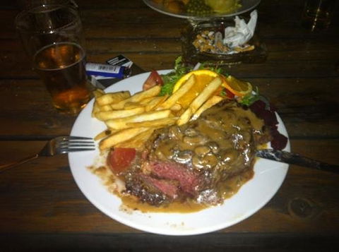 Royal Hotel - Australian Directory 0