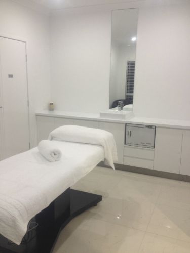 Alli’s Beauty - Australian Directory 1