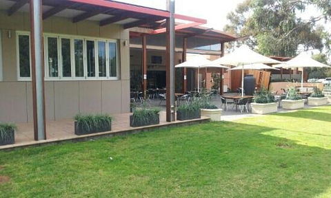 Gol Gol Hotel & Restaurant - Australian Directory 0