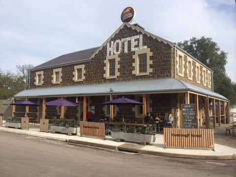 Inverleigh Hotel - Australian Directory 0