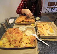 Snagged On Eighth - Australian Directory