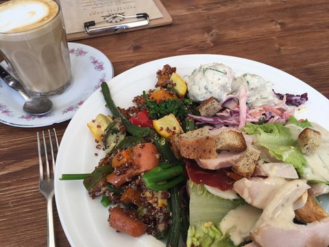 Bread And Circus Provedore - Australian Directory 0